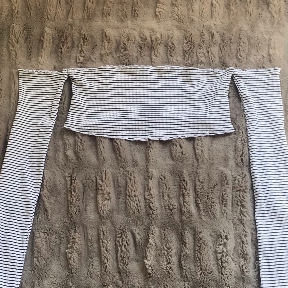 Urban Outfitters Ribbed Crop Top - Picture 4 of 5